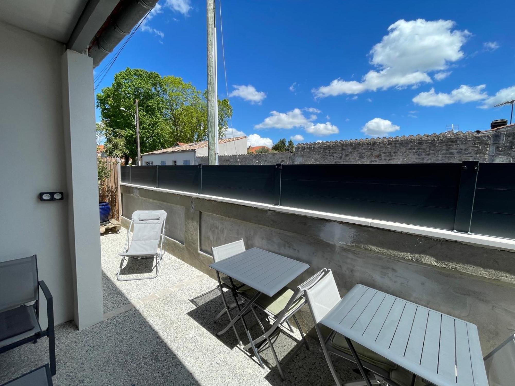 Maison Chaleureuse Avec Terrasse Privative Proche De La Gare Et Du Centre-Ville Rochefort  Dış mekan fotoğraf